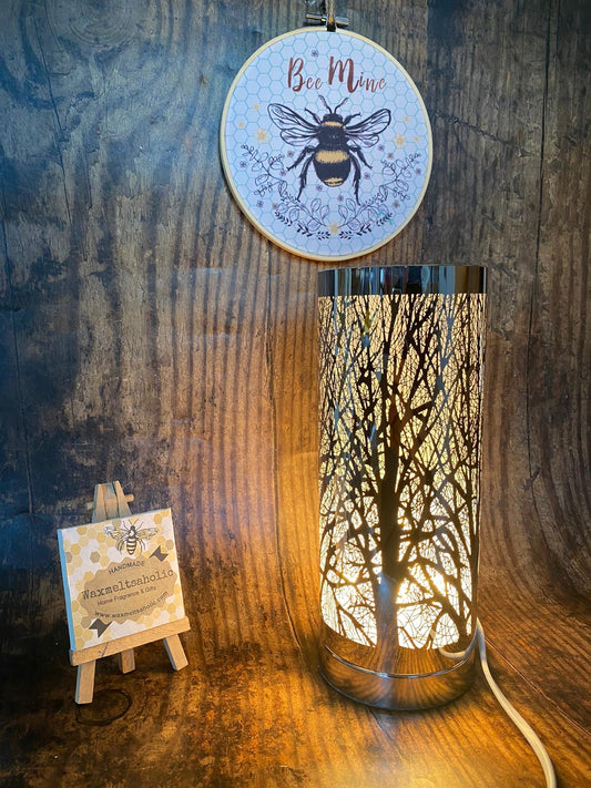 Aroma Lamp With Silver/White Silouhhette Design